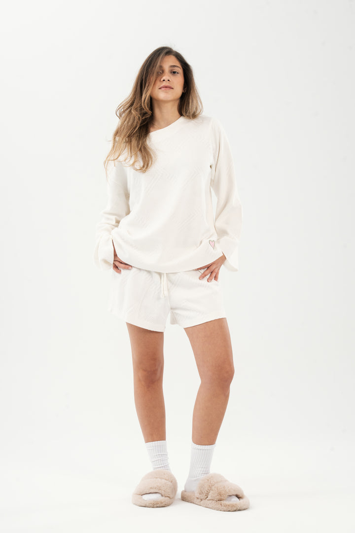 The Lull Set: Morning Bite in Milky White